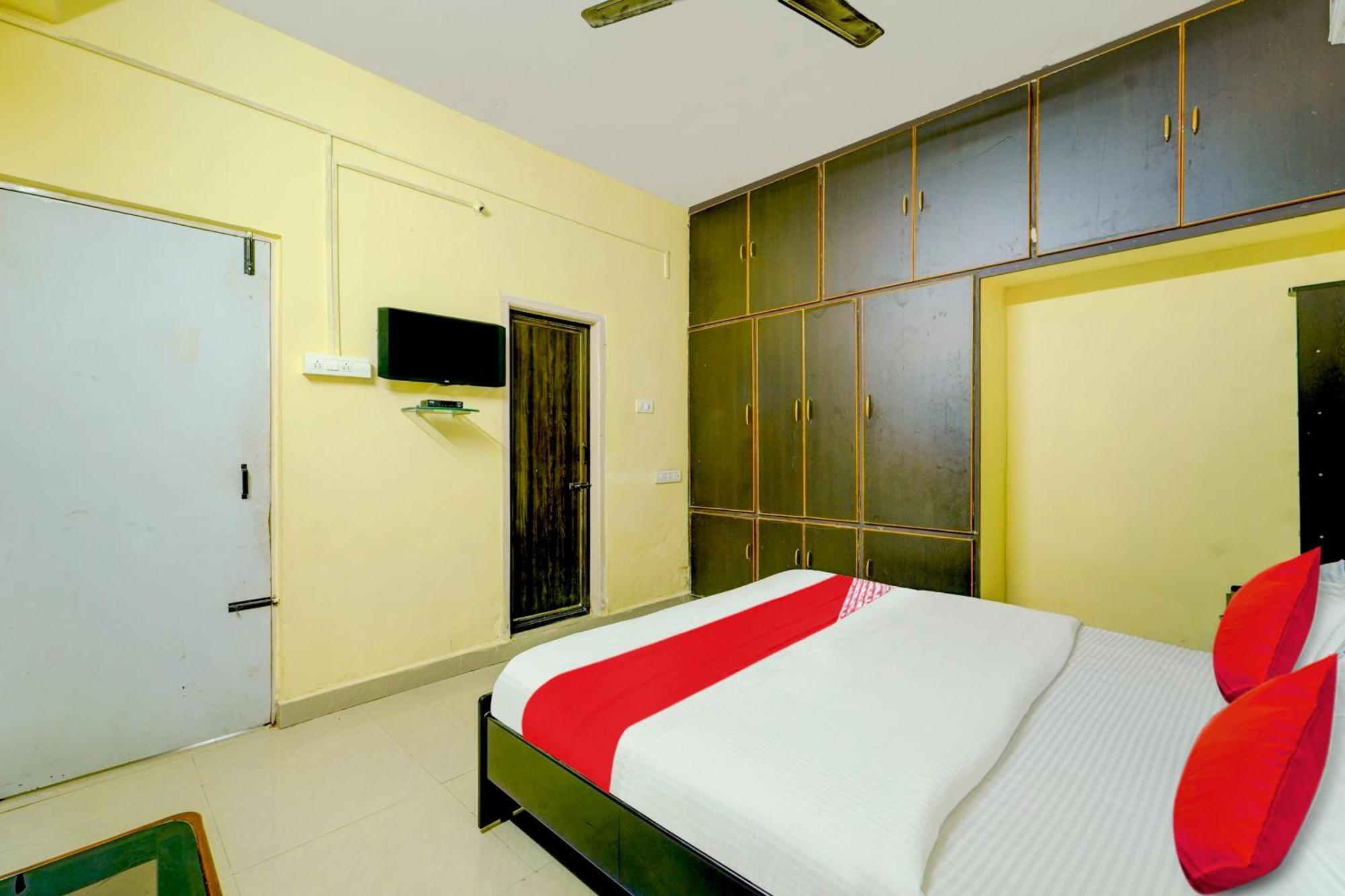 Hotel O Sree Nivas Homestay Тирупати Экстерьер фото