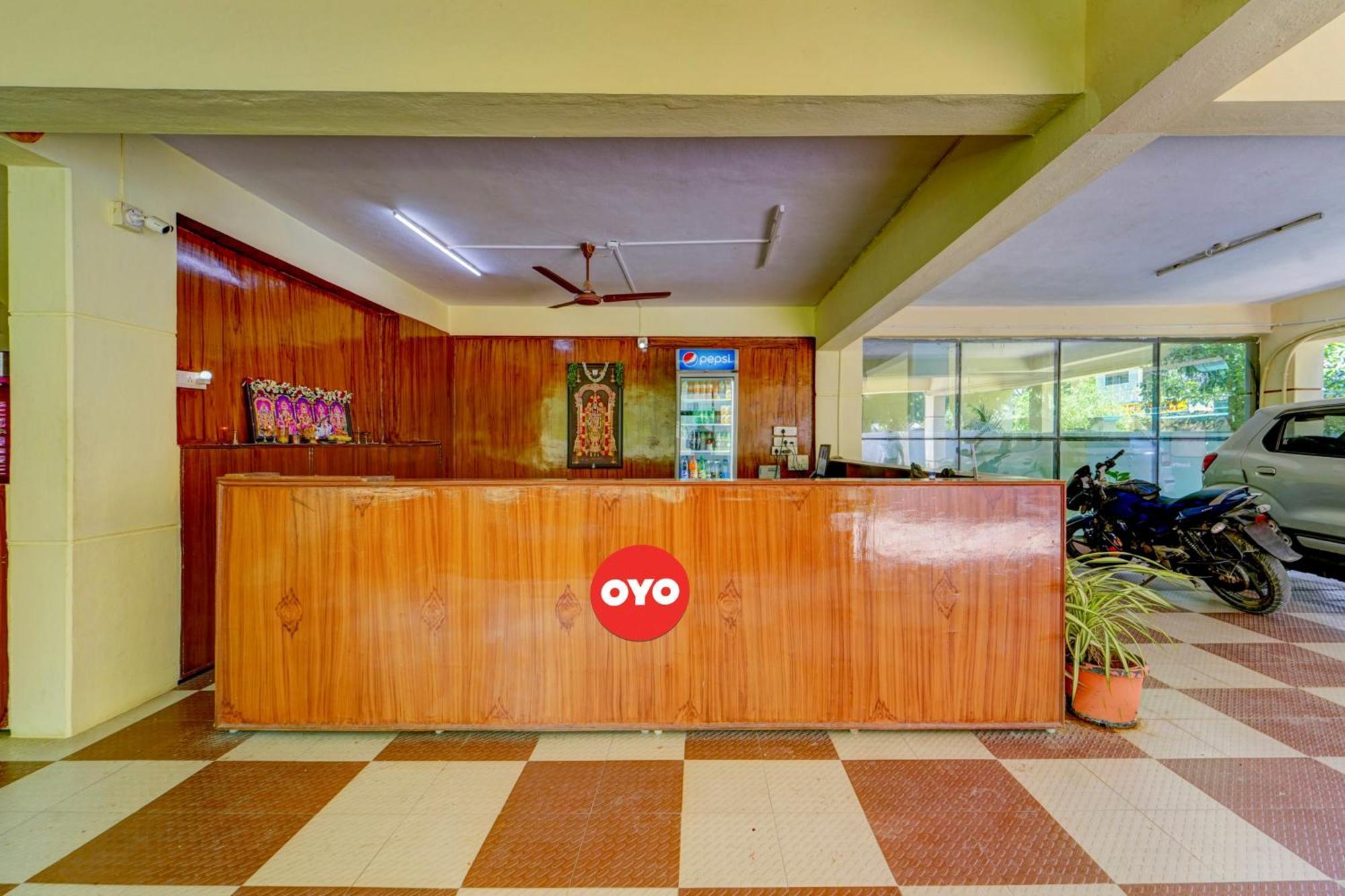 Hotel O Sree Nivas Homestay Тирупати Экстерьер фото